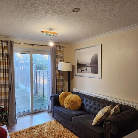 Crane Home In Dagenham With Free Wi Fi المظهر الخارجي الصورة